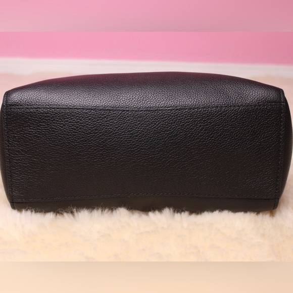 COACH Turnlock Chain Black Leather Tote Bag - Picture 6 of 7